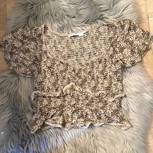 Flutter Sleeve Crop Blouse